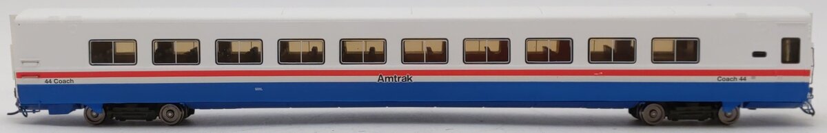 Rapido Trains 108014 HO Amtrak Super Continental Line(TM) LRC Coach Car #44