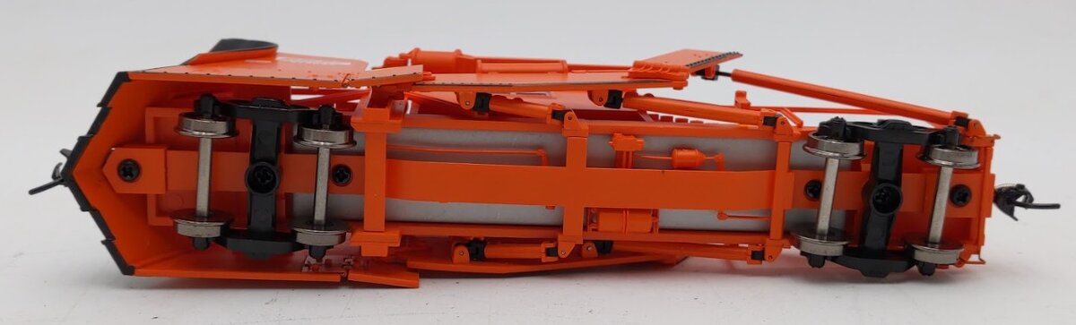 Walthers 920-110109 HO Scale BNSF Jordan Spreader #972665