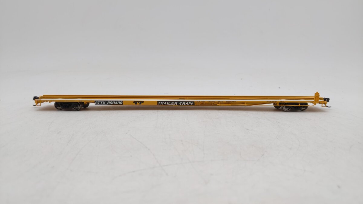 Walthers 910-5504 HO TTX '85 General American G85 Flatcar #300438
