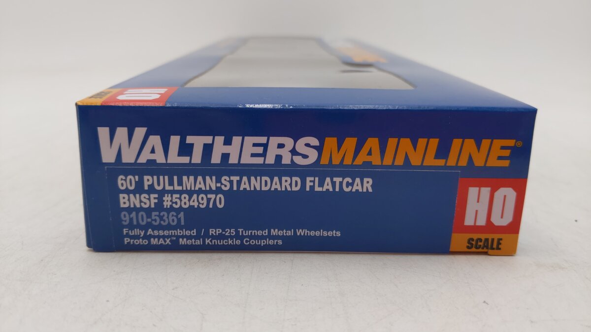 Walthers 910-5361 HO BNSF RTR 60' Pullman-Standard Flatcar #584970