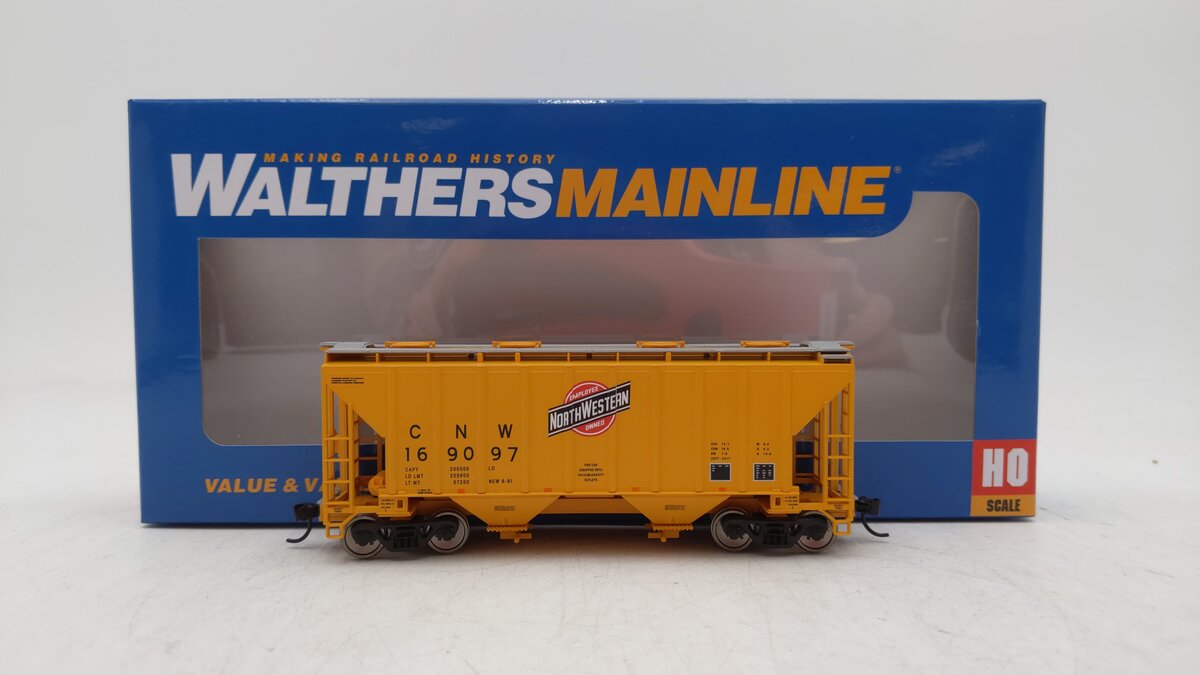 Walthers 910-7954 Chicago & North Western 2-Bay Covered Hopper #169097