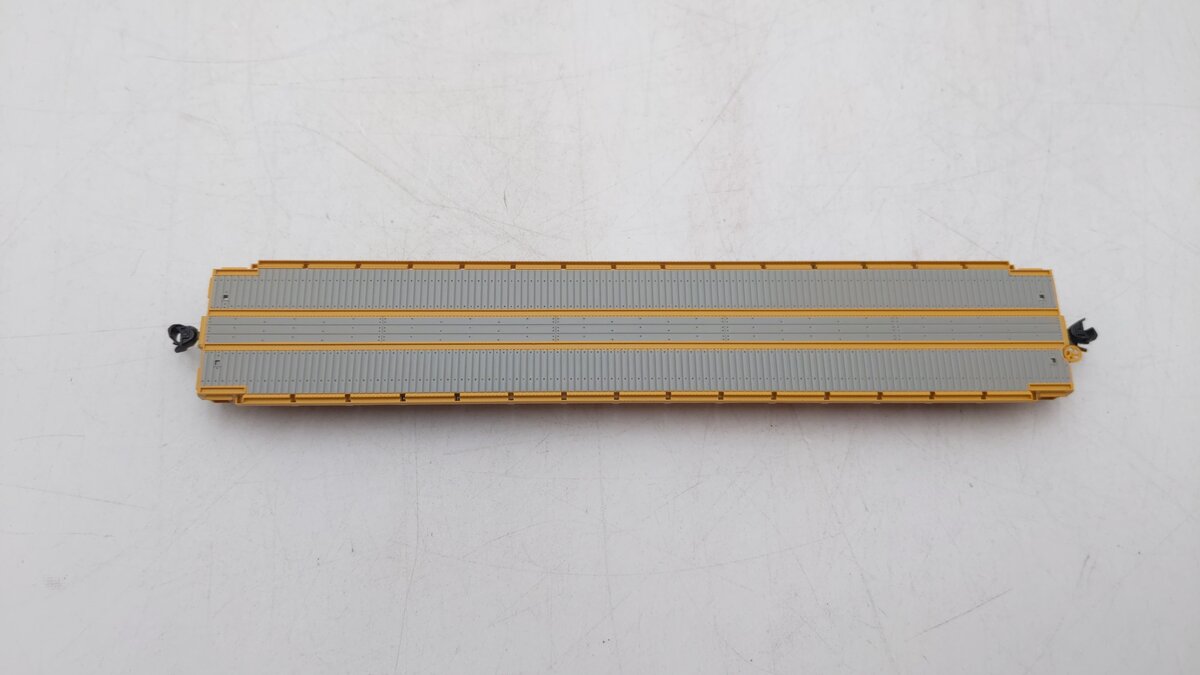 Walthers 910-5365 HO TTX HTTX RTR 60' Pullman-Standard Flatcar #93946