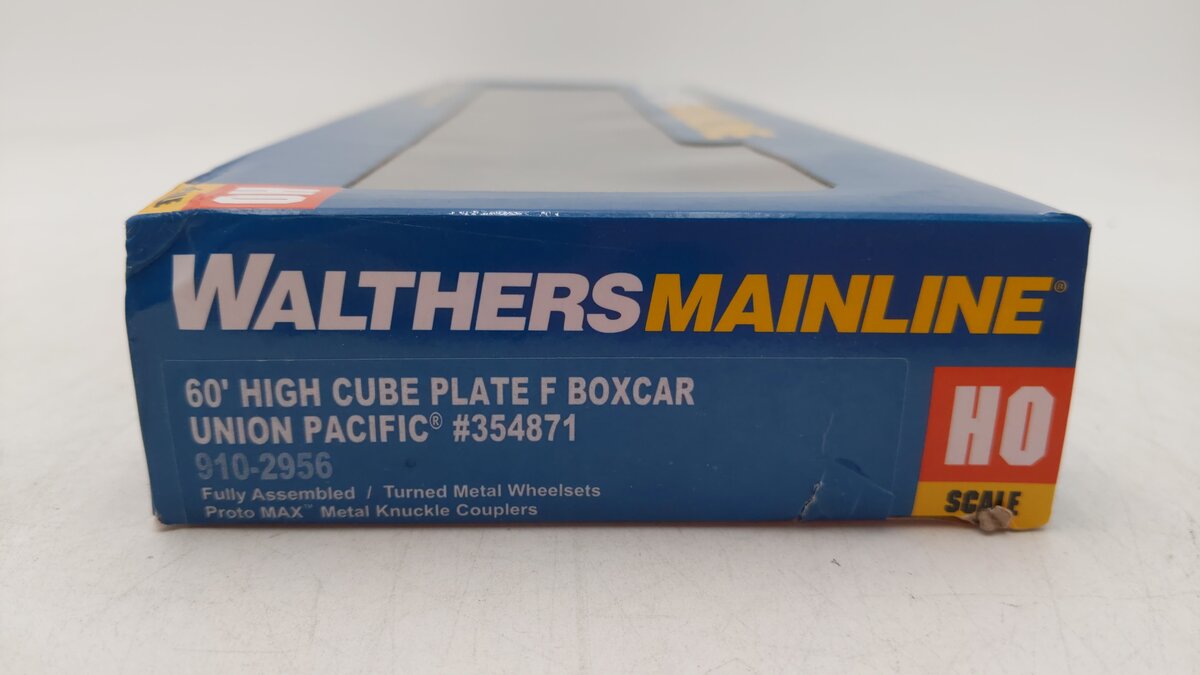 Walthers 910-2956 HO Union Pacific  60' HC Boxcar #354871