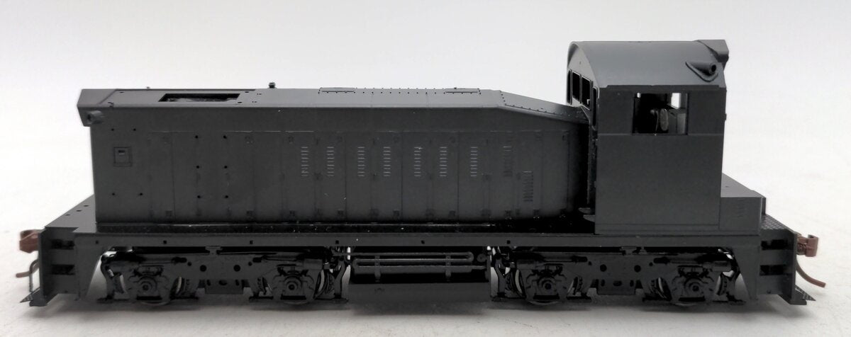 Rapido Trains 26558 HO Undecorated GMD SW1200RS Diesel Locomotive w/DCC/Sound