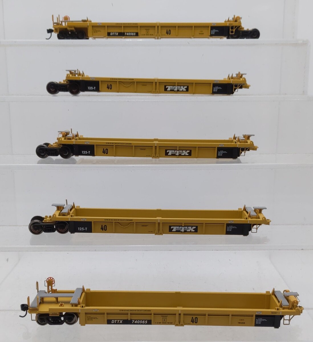 Walthers 910-55624 HO TTX Corporation 5-Ut 40' Well Car #740565