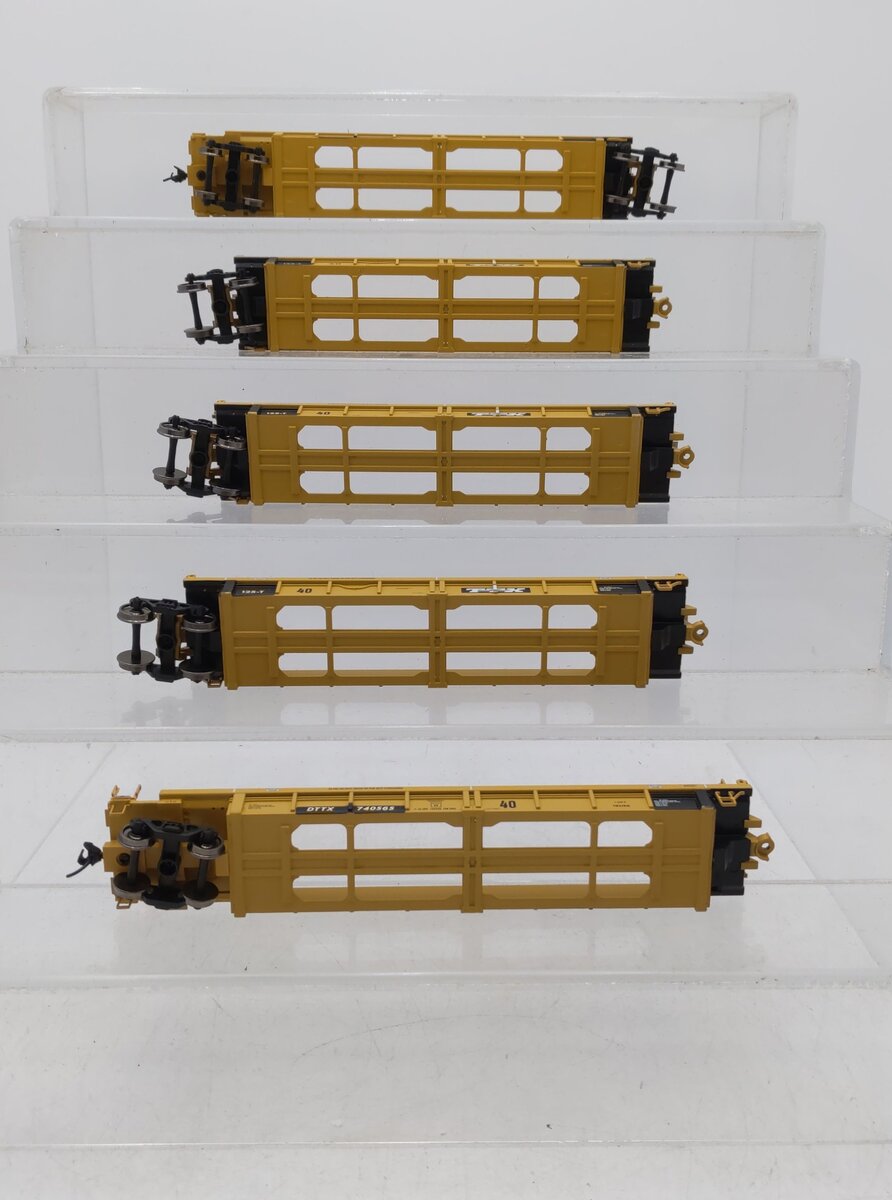 Walthers 910-55624 HO TTX Corporation 5-Ut 40' Well Car #740565