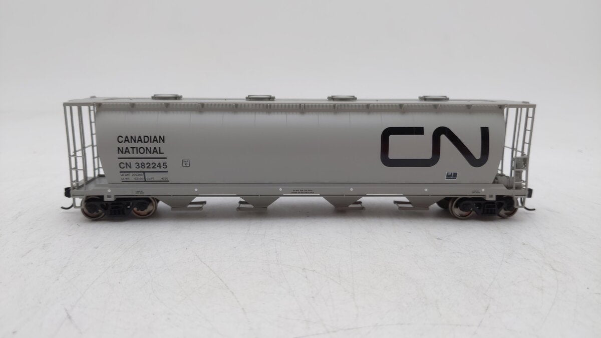 Walthers 910-7810 HO Canadian National 59' Cylindrical Hopper #382245