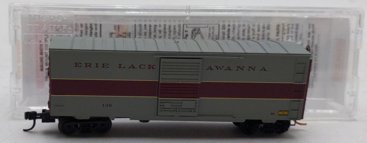 Micro-Trains 07300170 N Erie Lackawanna 40' Single Door Boxcar w/Ladders #136