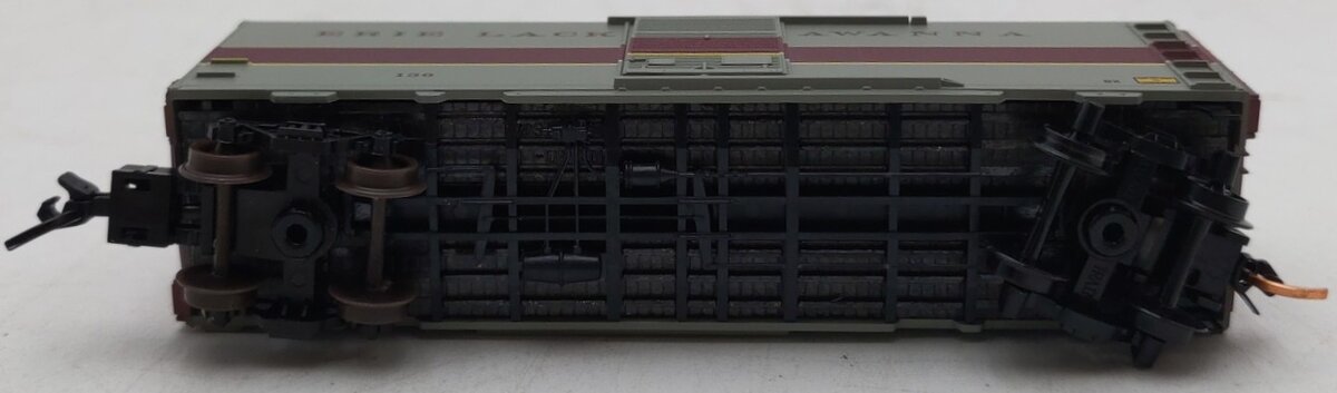 Micro-Trains 07300170 N Erie Lackawanna 40' Single Door Boxcar w/Ladders #136