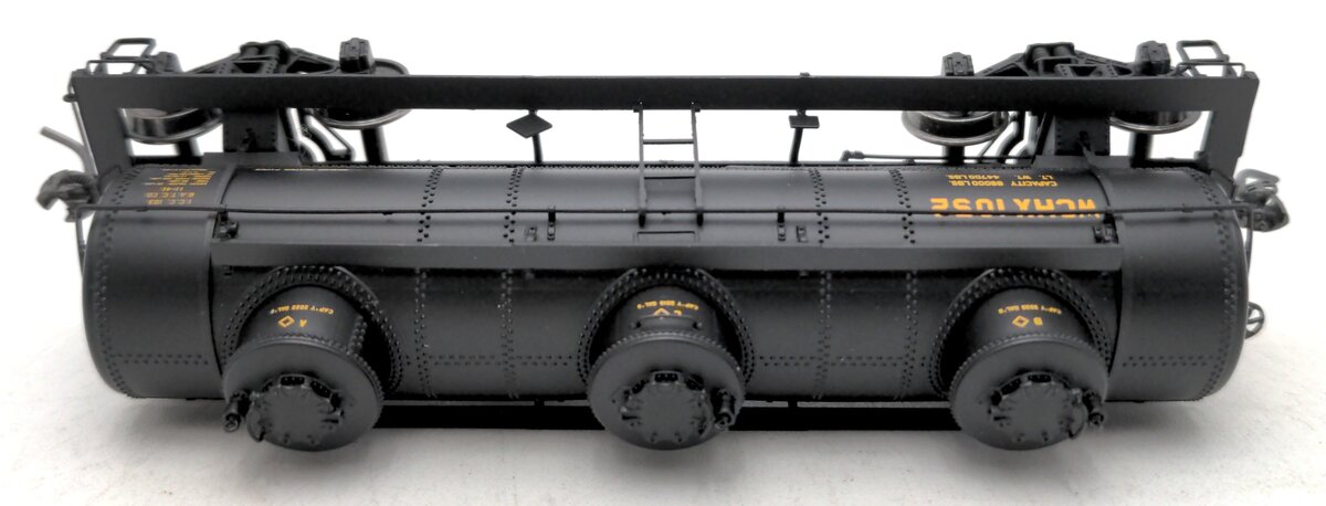 Tangent 11521-01 HO WCHX Black Lease 1961 6K Gallon 3-C Tank Car #1052 LN/Box