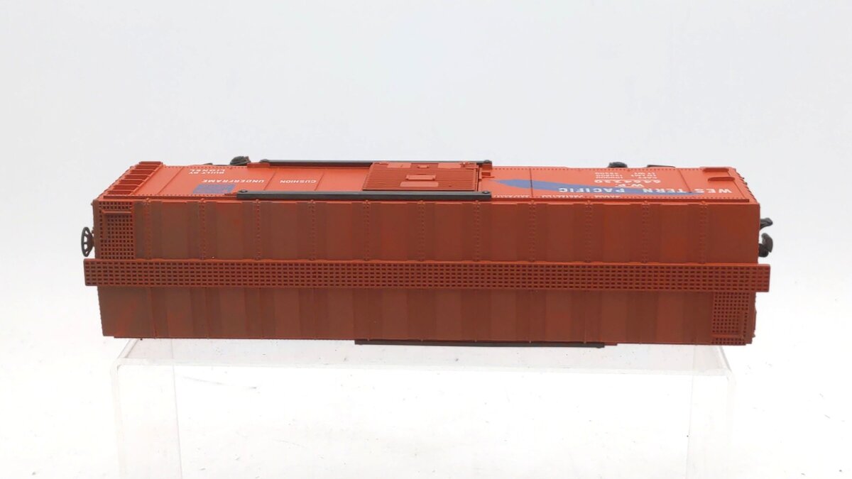 Lionel 6464-250 Vintage O Western Pacific Boxcar -Type IV Body Mold VG