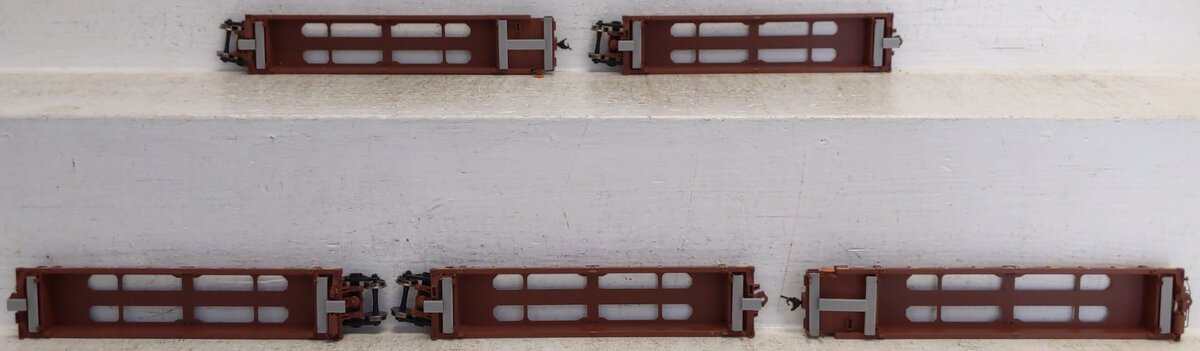 Walthers 910-55641 HO BNSF Red Thrall Rebuilt 40' Well Car #238137 (Set of 5)