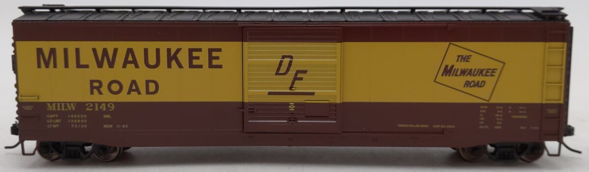 Rivarossi HR6584D HO Milwaukee Road 50' Sliding-Door Boxcar with Roofwalk #2149