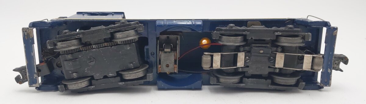 Lionel 624 Vintage O Chesapeake & Ohio NW-2 Powered Diesel Locomotive VG