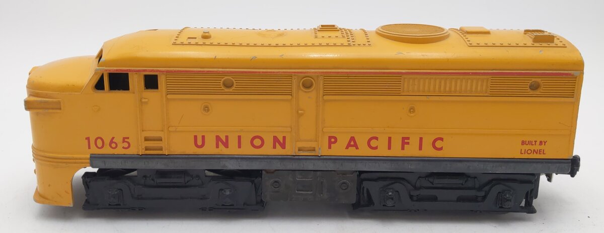 Lionel 1065 Vintage O Union Pacific Alco A Powered Diesel Locomotive VG