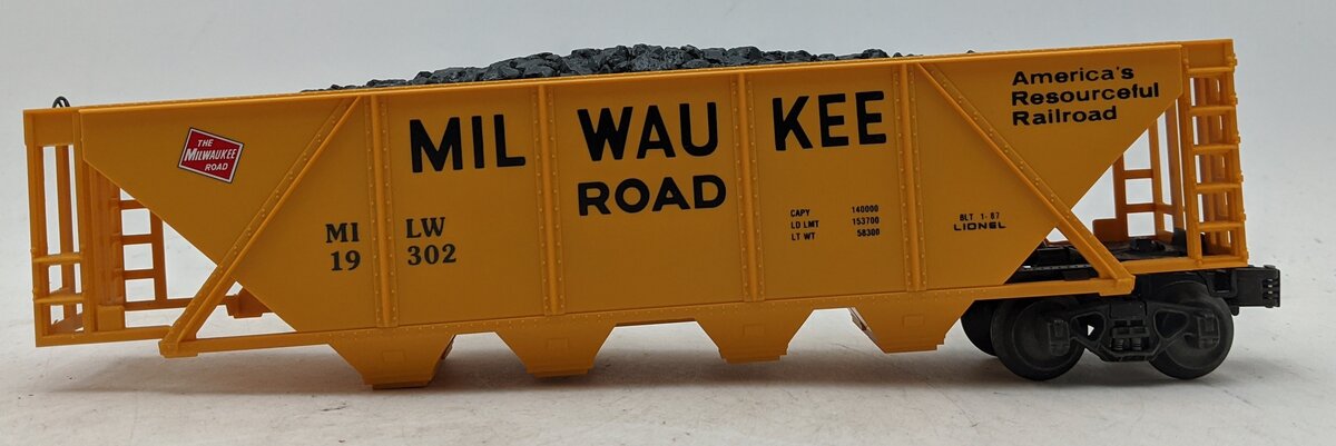 Lionel 6-19302 O Gauge Milwaukee Road Hopper #19302 with Coal Load EX/Box