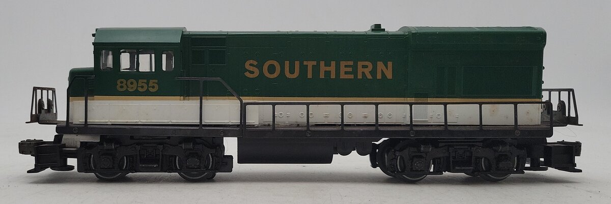Lionel 6-8955 O Gauge Southern U36B Diesel Locomotive #8955 EX