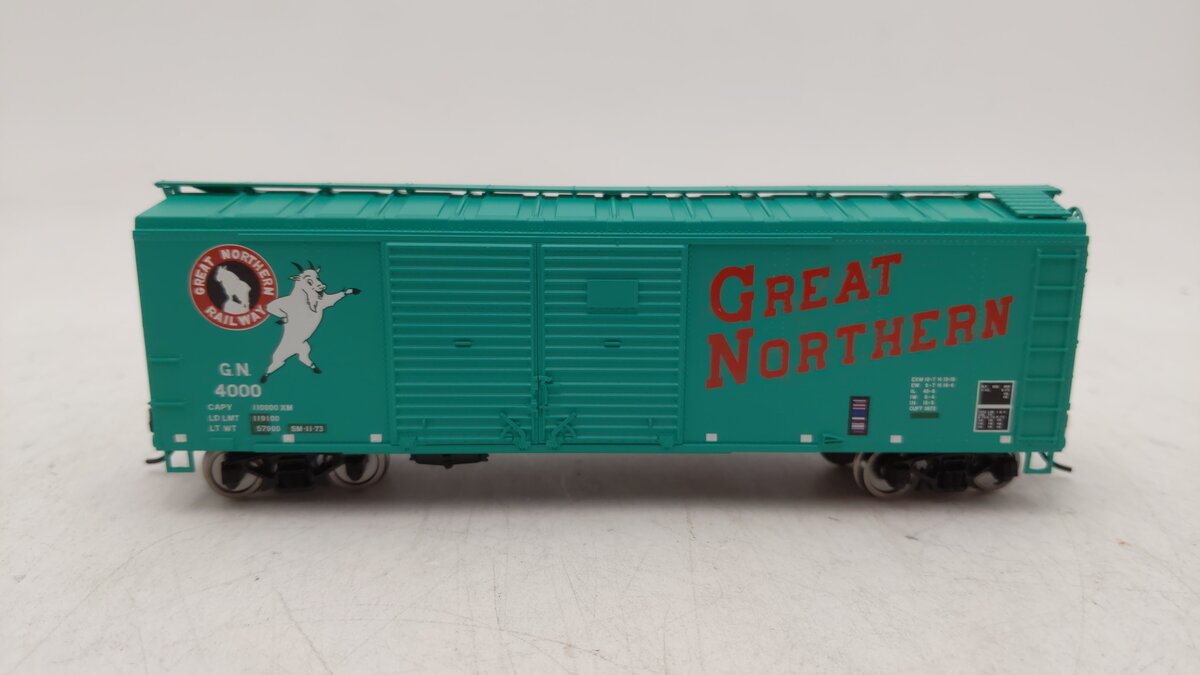 Bowser 42715 HO Great Northern 40' Boxcar RTR #4000