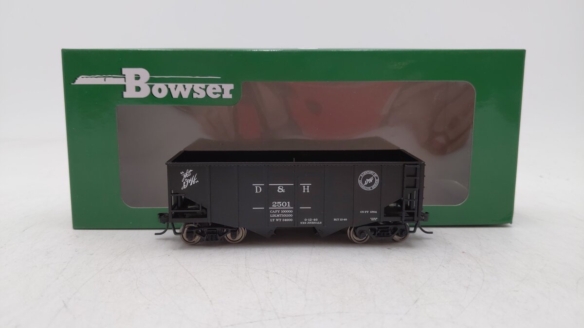 Bowser 42260 HO Delaware and Hudson 55-Ton Fishbelly Hopper #2501