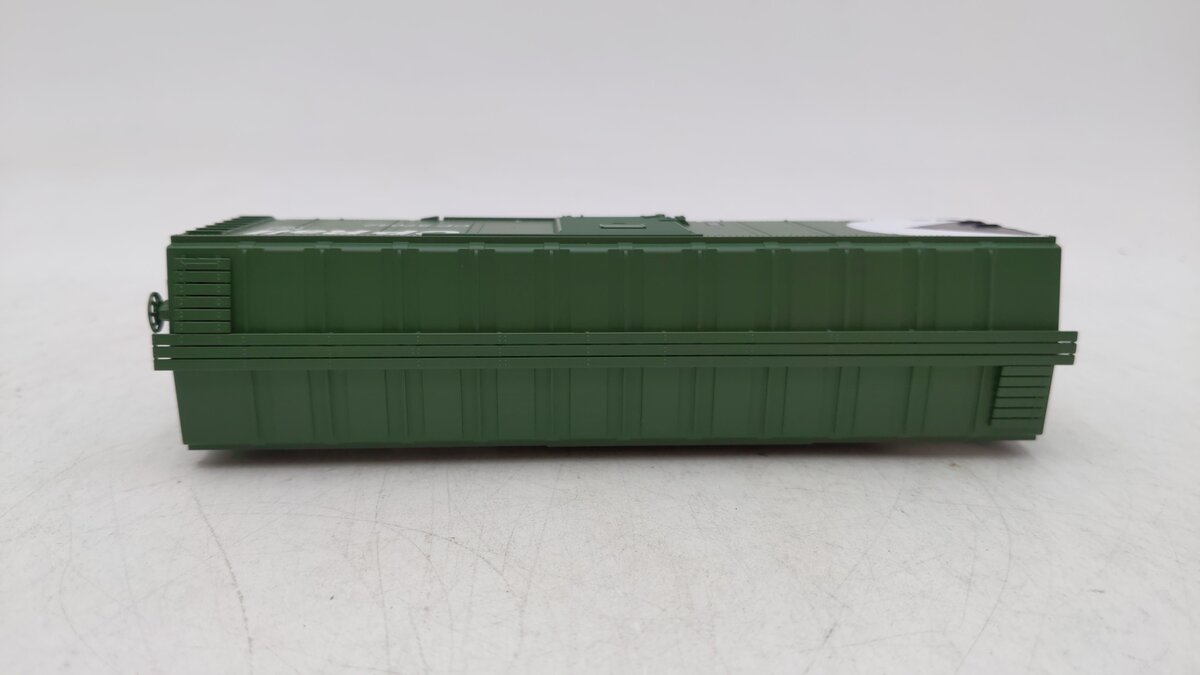 Bowser 42426 HO Canadian Pacific 40' Single-Door Steel Boxcar #57042