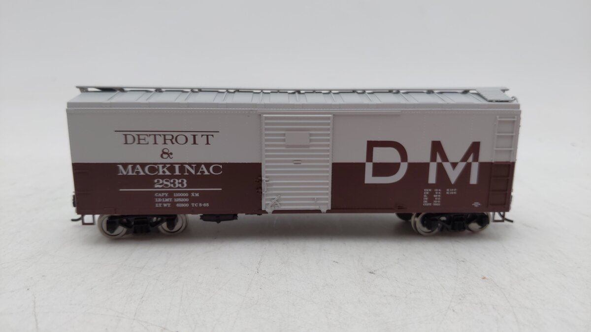 Bowser 42709 HO Detroit & Makinac 40' Boxcars RTR #2833