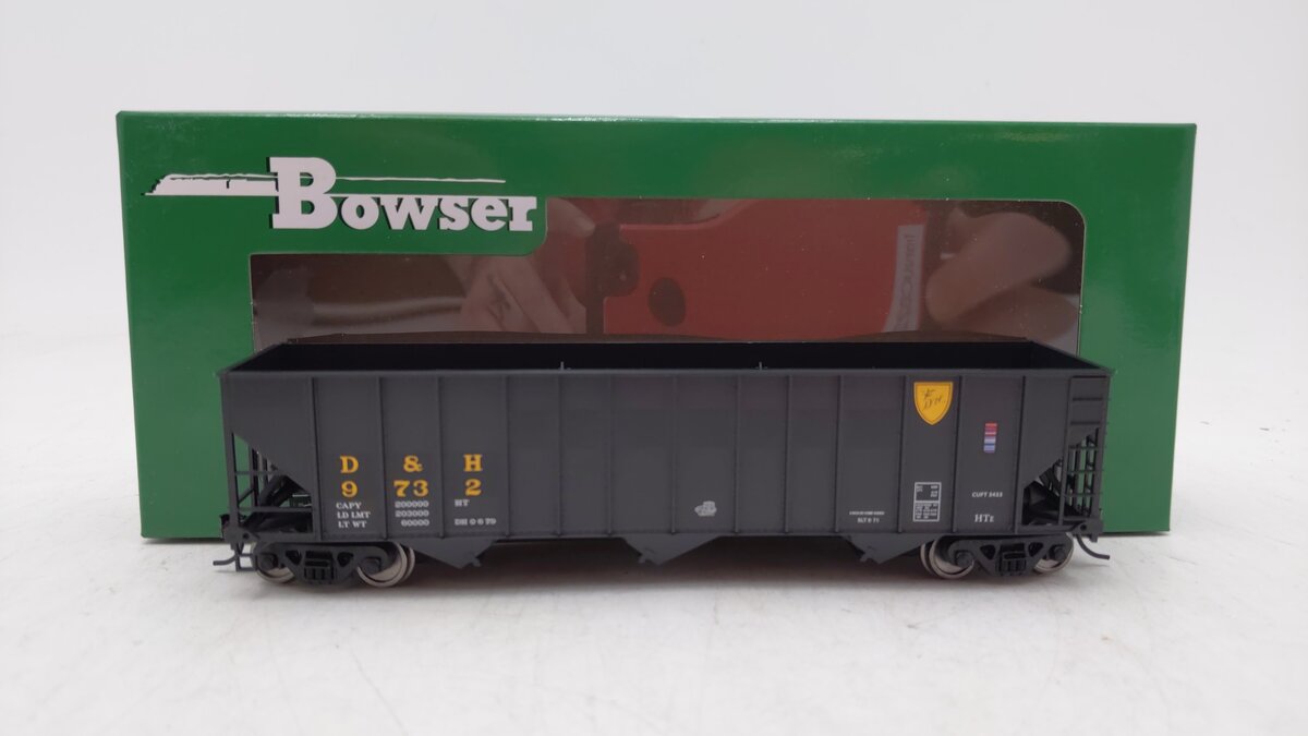 Bowser 42377 HO Delaware & Hudson ex Reading 100-Ton 3-Bay Open Hopper #9732