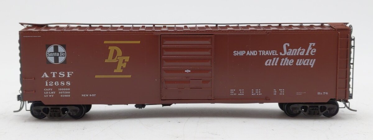Kadee 6377 HO Atchison Topeka & Santa Fe 50' PS-1 Boxcar Ready-To-Run #12688