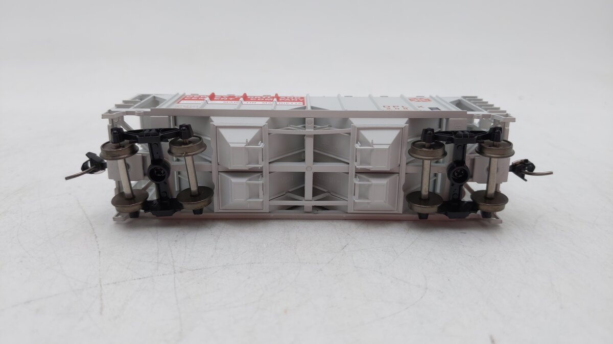 Bowser 42751 Ho Dewey Portland 70t 2-Bay Covered Hopper #208