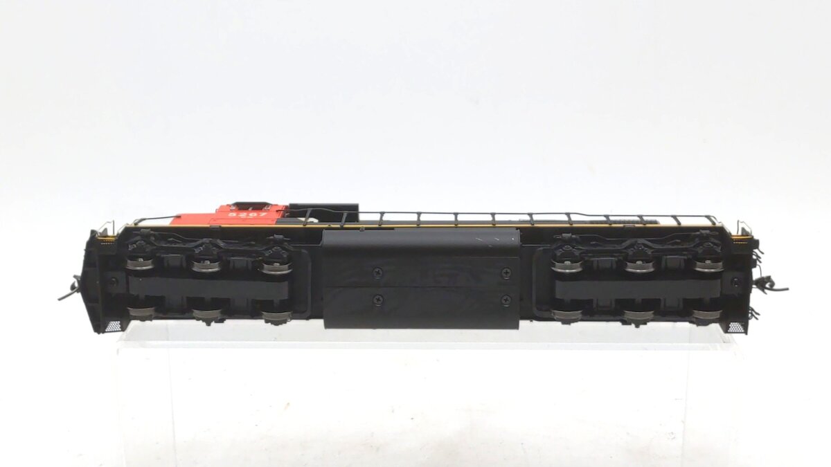 InterMountain 49304S-02 HO Scale Canadian National SD40-2W w/DCC & Sound #5267 LN/Box