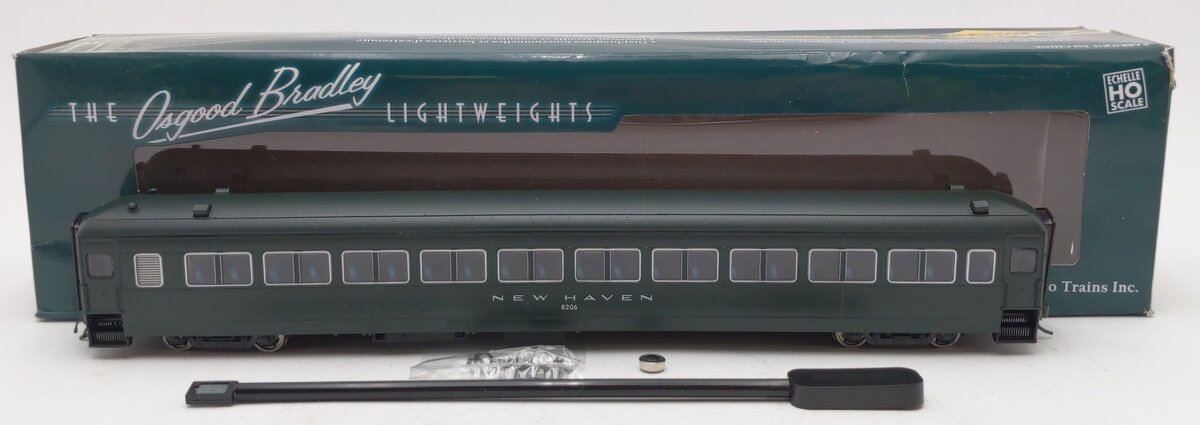 Rapido Trains 109117 HO New Haven 10-Window Coach, Full Skirt #8206