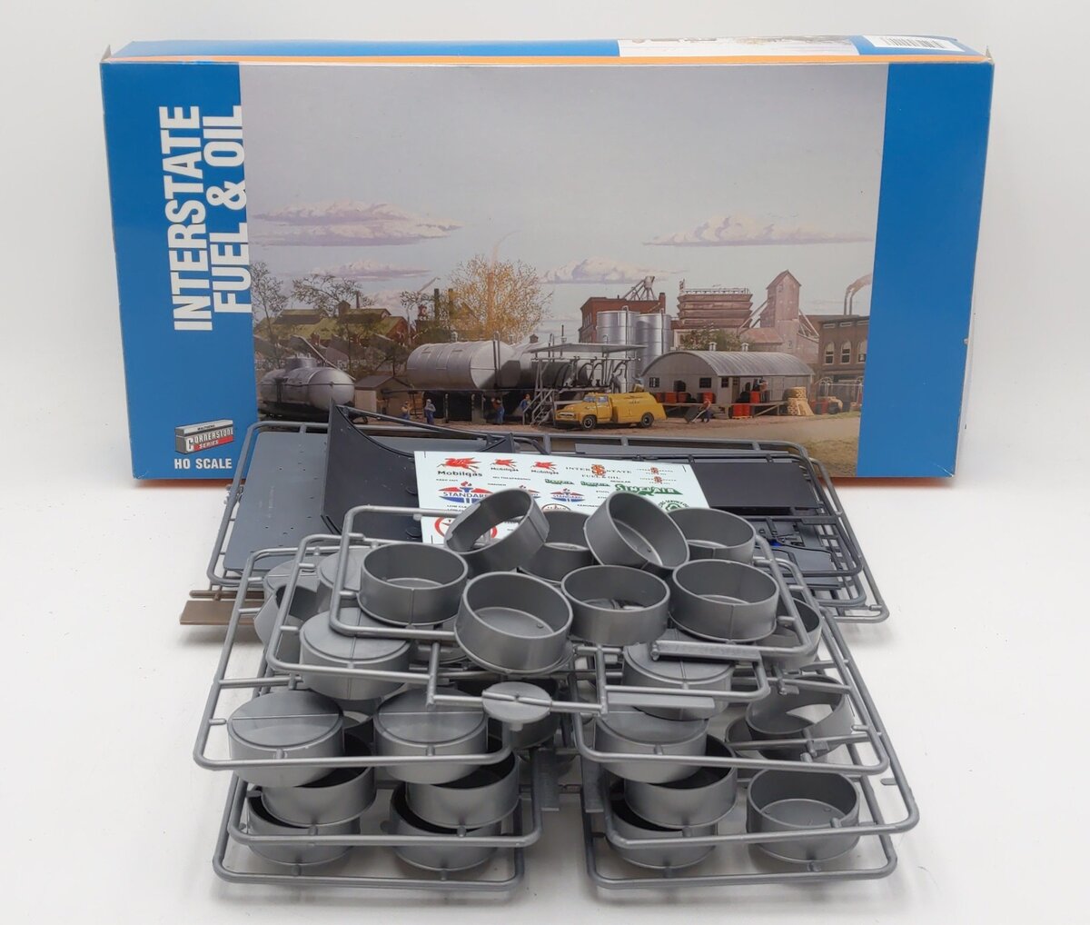 Walthers 933-3006 HO Interstate Fuel & Oil Company Structure Kit EX/Box
