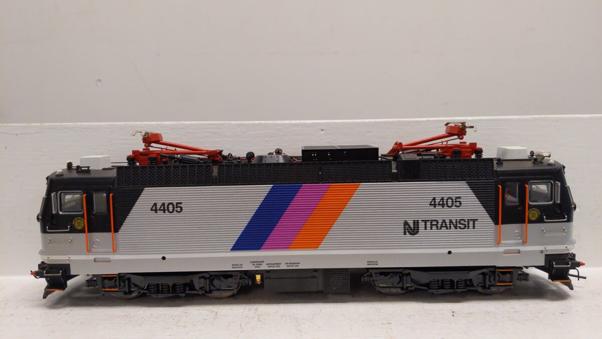 Atlas ALP-44 O Scale NJ Transit Electric Locomotive #4405 (2-Rail