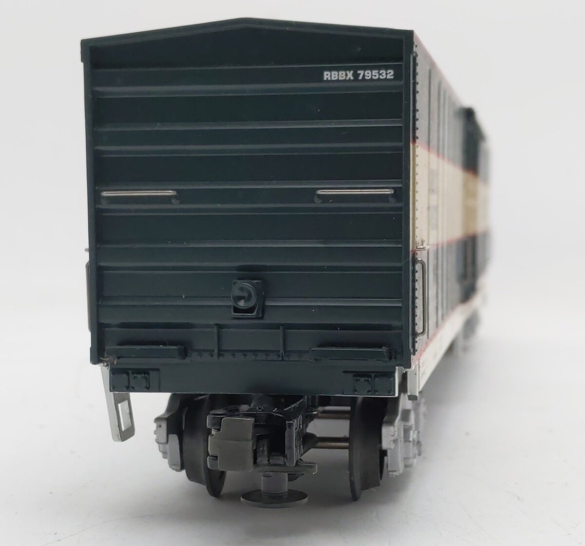 MTH 20-93055 O Gauge BNSF 61' Mail Boxcar #79532 VG