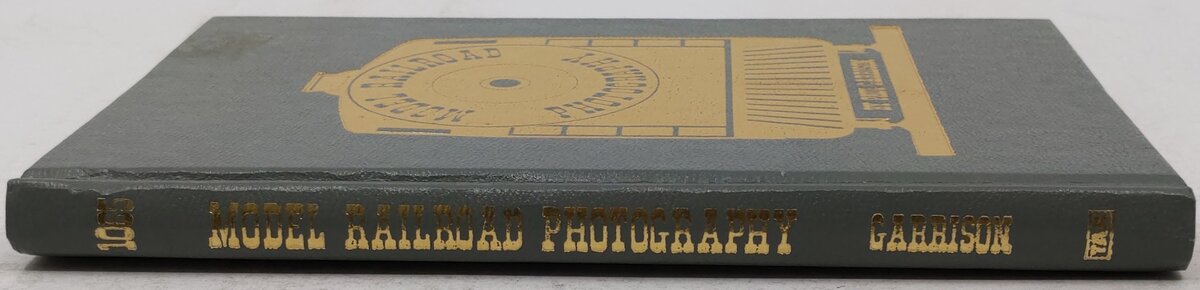 Model railroad photography Hardcover Book By Paul Garrison EX