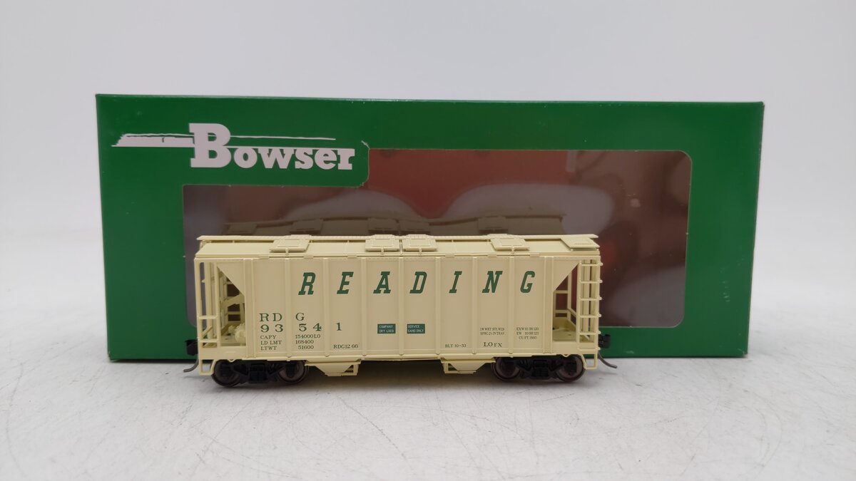 Bowser 42767 Ho Reading 70t 2-Bay Covered Hopper #93541