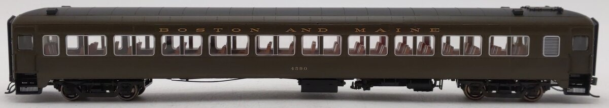 Rapido Trains 109044 HO Boston & Maine PS Osgood-Bradley 10-Window Coach #4590