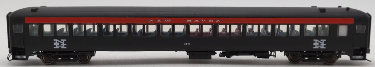 Rapido 109033 HO Scale New Haven Osgood Bradley 10-Window Coach #8224 LN/Box