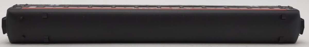 Rapido 109033 HO Scale New Haven Osgood Bradley 10-Window Coach #8224 LN/Box