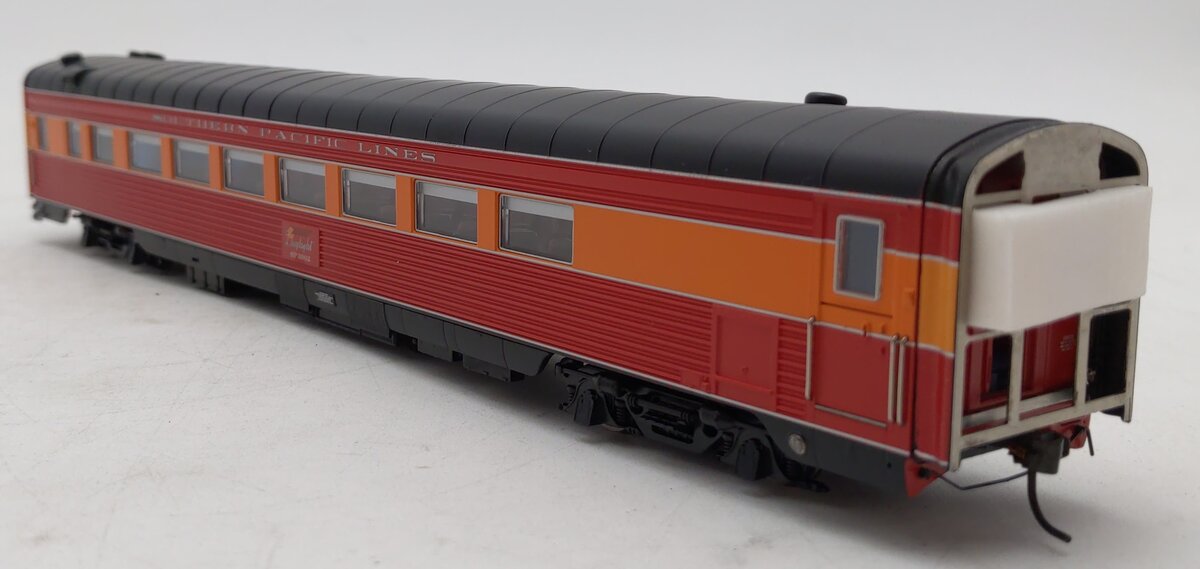 Broadway Limited 684 HO Scale Southern Pacific Morning Daylight Parlor Car #3002