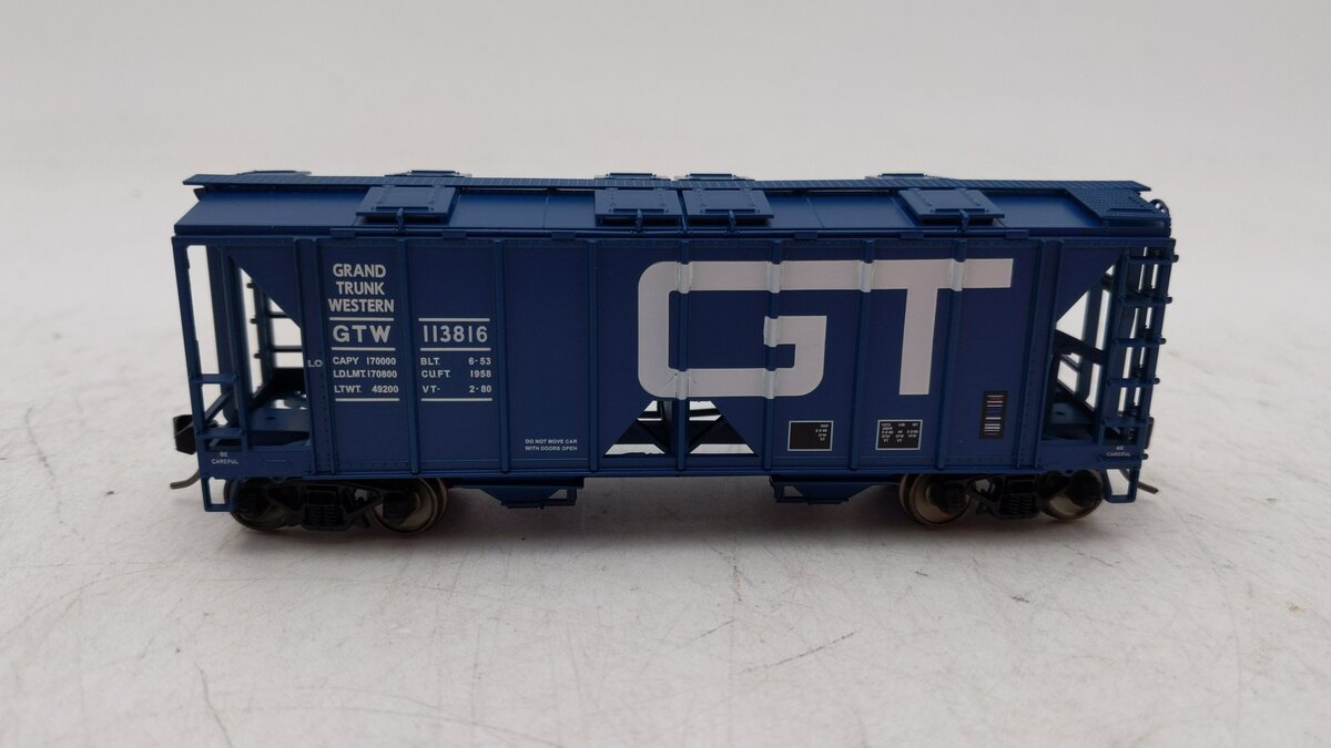 Bowser 42755 HO Grand Trunk Western 70t 2-Bay Covered Hopper #113816