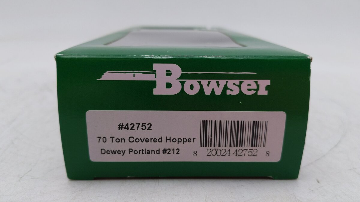 Bowser 42752 HO Dewey Portland Cement 70-Ton 2-Bay Covered Hopper #212