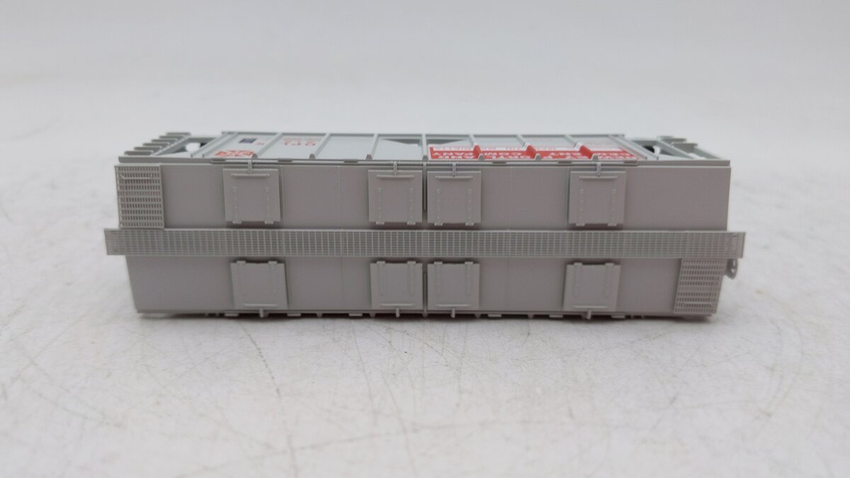 Bowser 42752 HO Dewey Portland Cement 70-Ton 2-Bay Covered Hopper #212