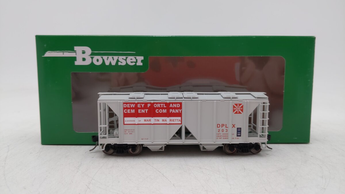 Bowser 42750 HO Dewey Portland 70t 2-Bay Covered Hopper #203