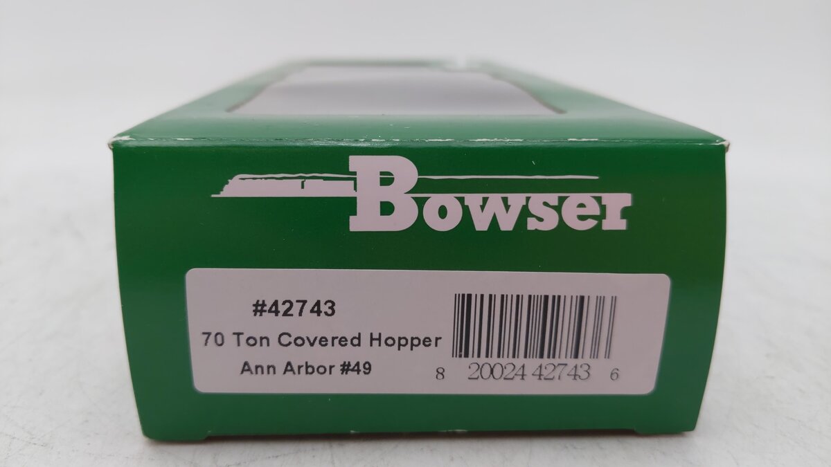 Bowser 42743 HO Ann Arbor 70-Ton 2-Bay Covered Hopper Ready-To-Run #49