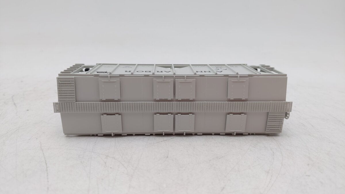 Bowser 42743 HO Ann Arbor 70-Ton 2-Bay Covered Hopper Ready-To-Run #49