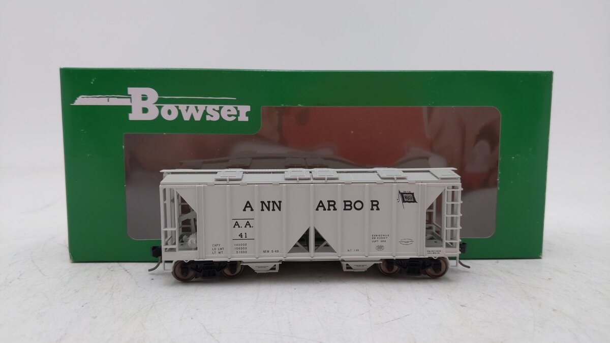 Bowser 42742 HO Ann Arbor 70-Ton 2-Bay Covered Hopper Ready-To-Run #41