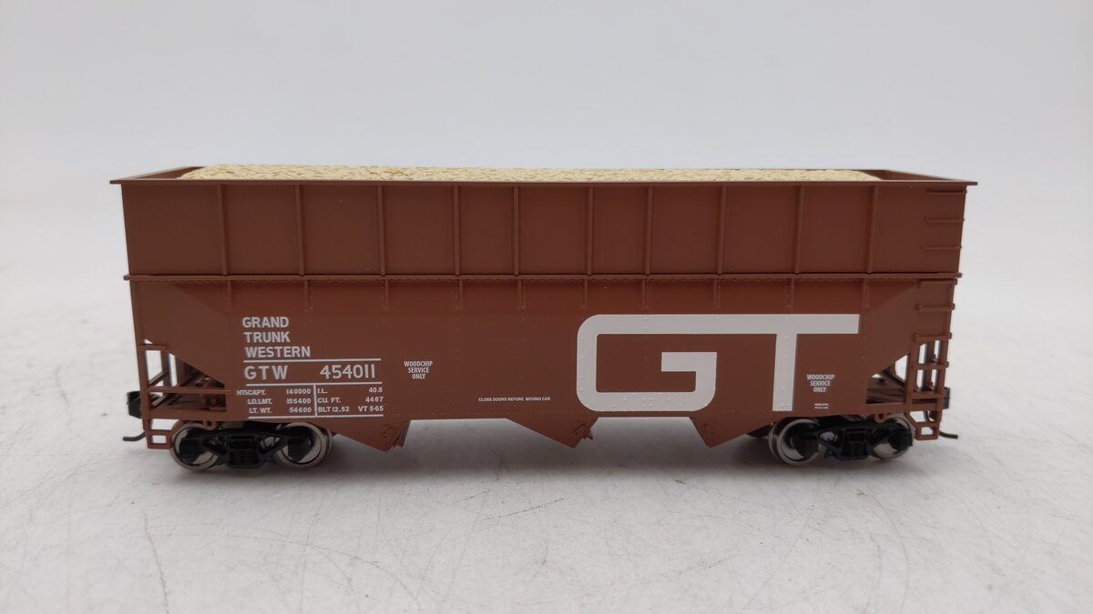 Bowser 42595 HO Grand Trunk Western Woodchip Hopper Car RTR #454011