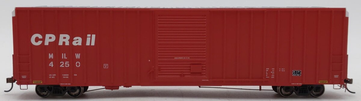 Athearn 72635 HO Canadian Pacific RTR FMC 60' Hi-Cube Ex-Post Box (Red) #4250