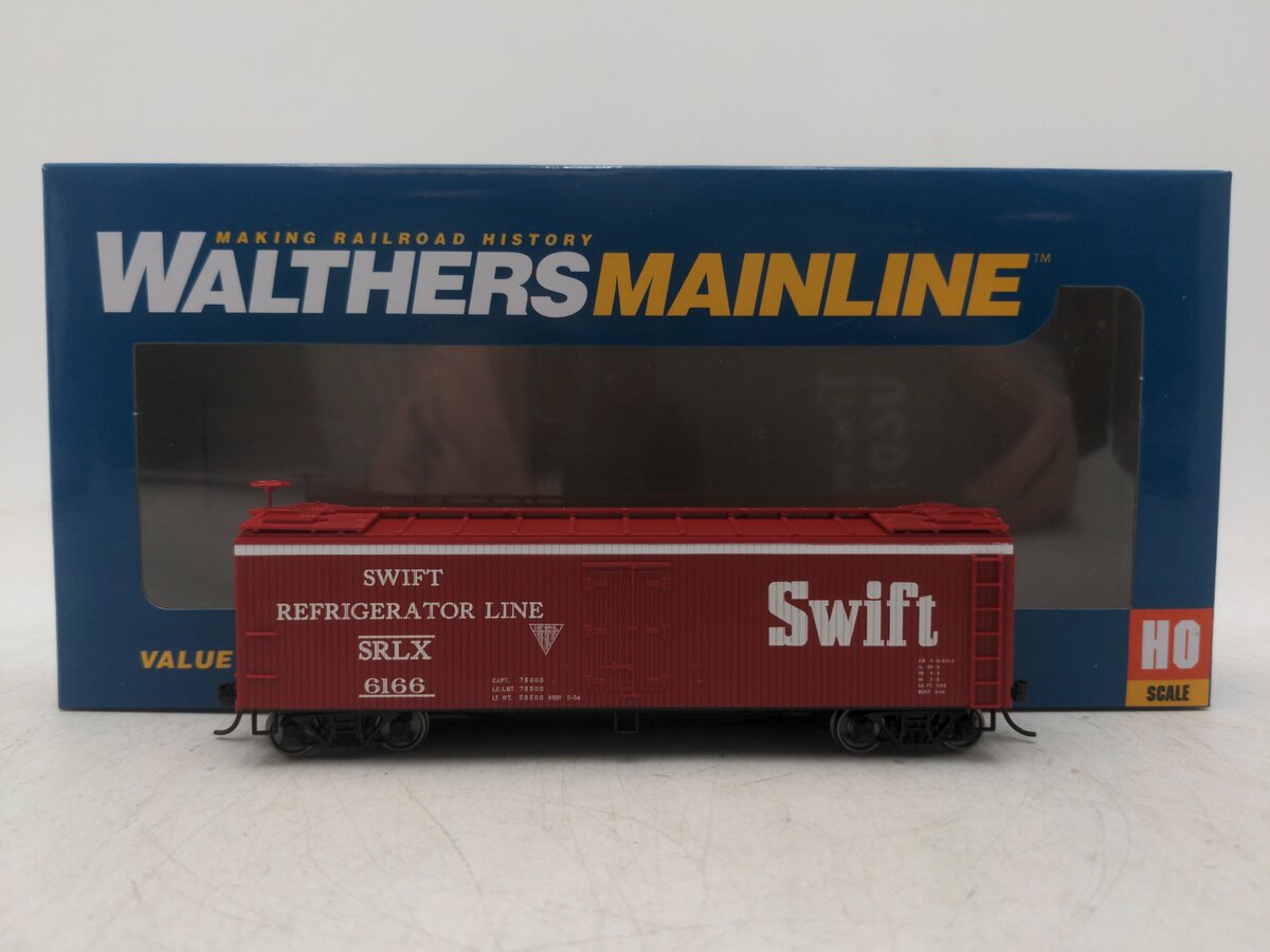 Walthers 910-41223 HO Swift 40' Early Wood Refrigerator Line Car # 166 Assembled