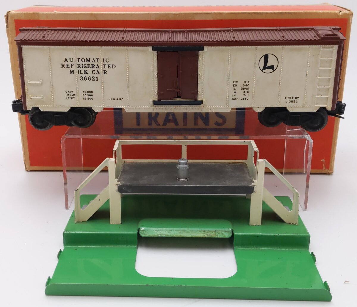Lionel 3662 Vintage O Brn & Wht Large Operating Milk Car Bar-End Trks w/Platform VG/Box